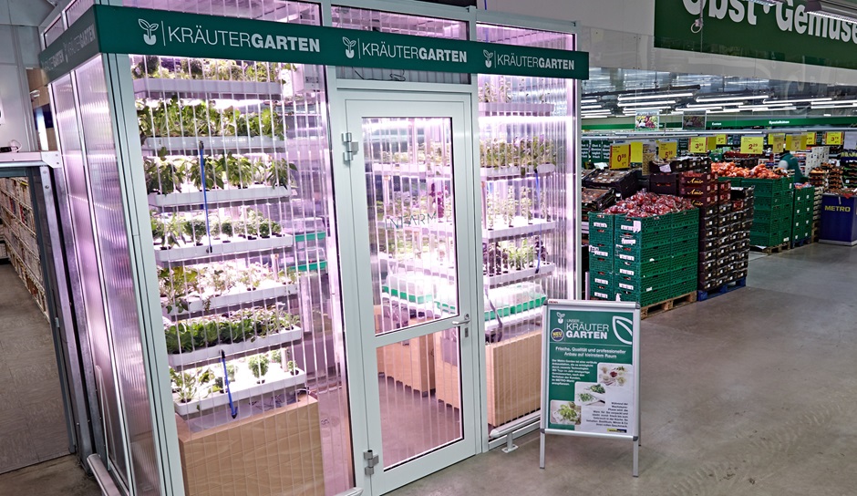 infarm-ceuillir-legumes-bio-supermarche-berlin